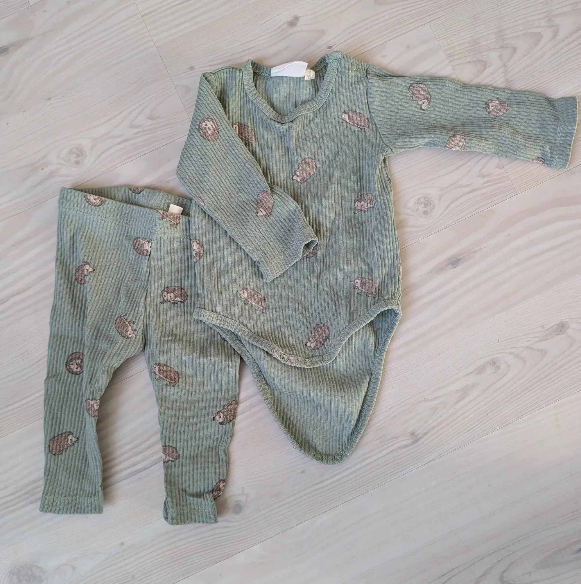 Sæt til baby