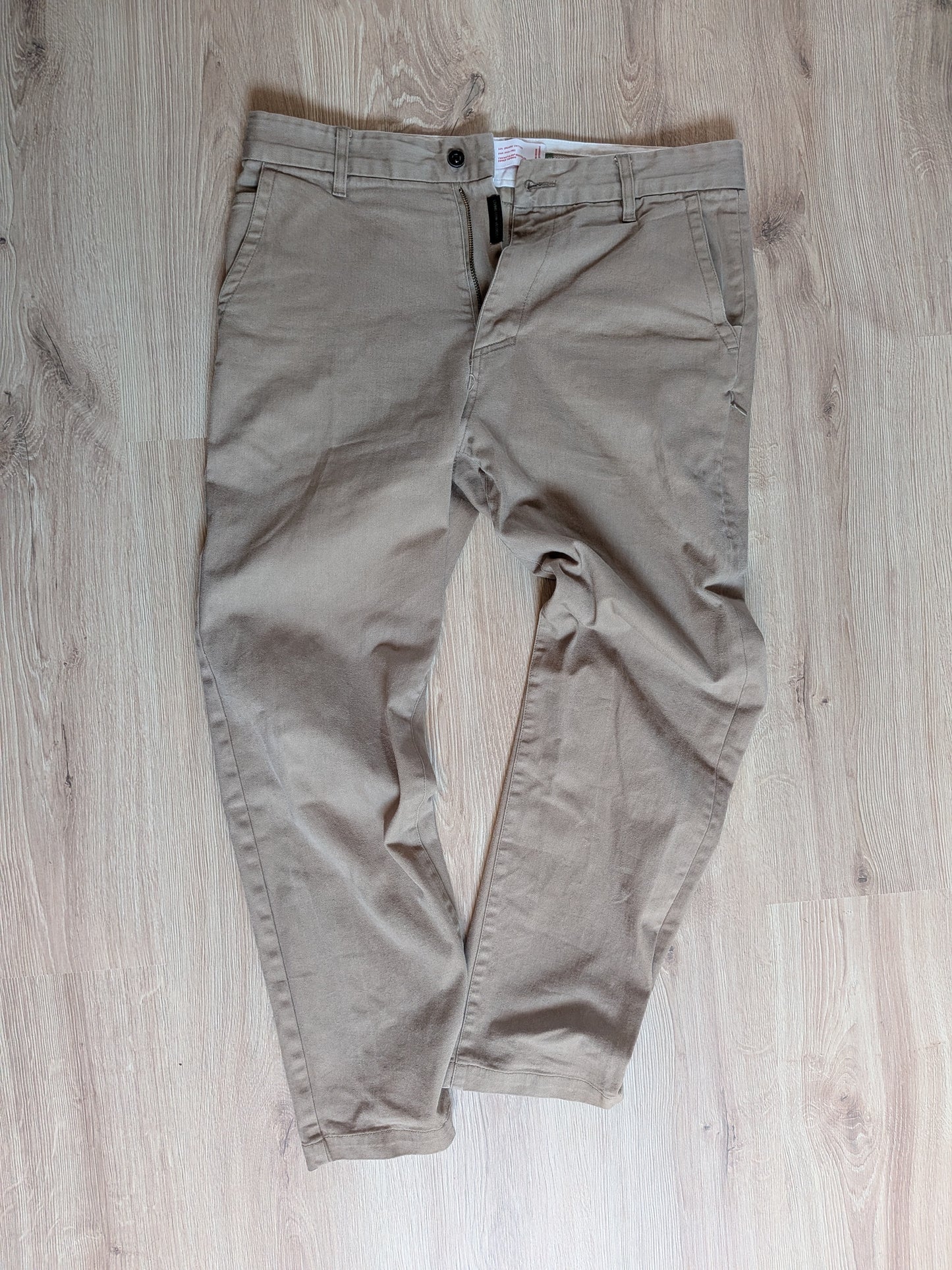 Chinos